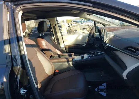 2024 Toyota Sienna Platinum из США, поврежденный, VIN 5TDESKFCXRS139110